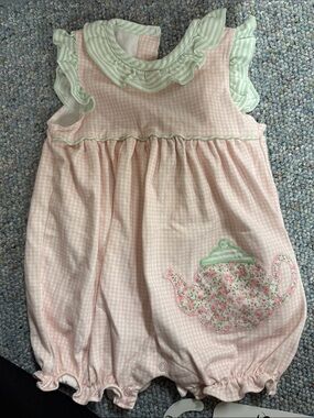 Marco & Lizzy 9M Girls pink Gingham Teapot Baby Romper with Mint Trim EUC